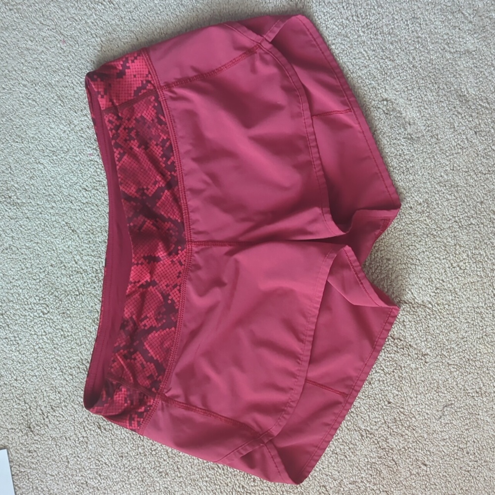 Lululemon run short
